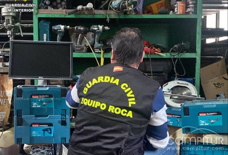 Detenido un hombre en Azuaga acusado de robos y daños en 14 inmuebles